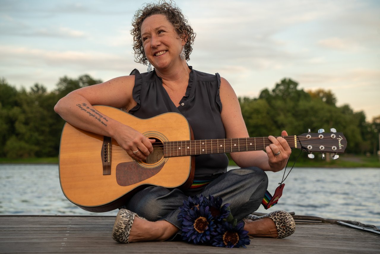 LIZ REED – AN ARTIST SPOTLIGHT AND INTERVIEW